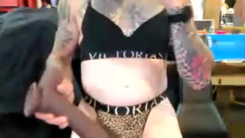 sissyarianna21 online show from August 1, 2026, 1:49 am