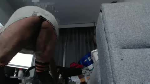 Snapshot of sissyboilooking chatting on February 4, 2025, 1:16 pm RESPONDS WELL TO ... online show from February 4, 2025, 1:16 pm