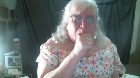 Sissy Diane online show from November 9, 2025, 1:42 pm