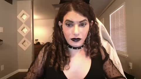 sissyember online show from October 20, 2025, 7:47 pm