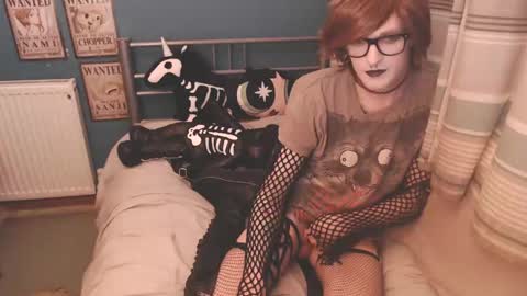 Snapshot of sissygothx chatting on February 4, 2025, 2:39 am SissyGothx online show from February 4, 2025, 2:39 am