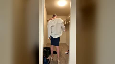 SissyMiles online show from December 15, 2025, 11:20 pm