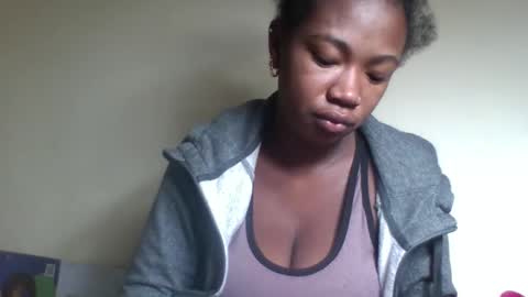 sisyh697532 online show from May 18, 2026, 5:02 am