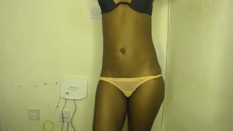 sizzly_ass online show from March 11, 2026, 12:33 pm