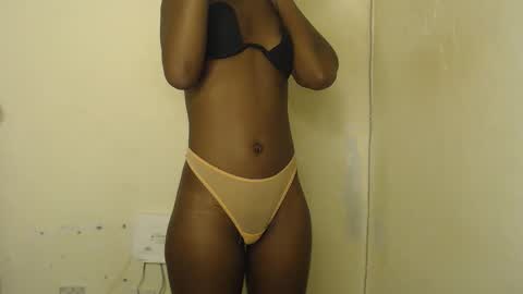 sizzly_ass online show from April 14, 2026, 10:49 pm