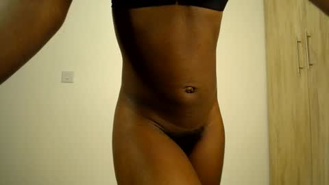 sizzly_ass online show from June 19, 2026, 1:10 am