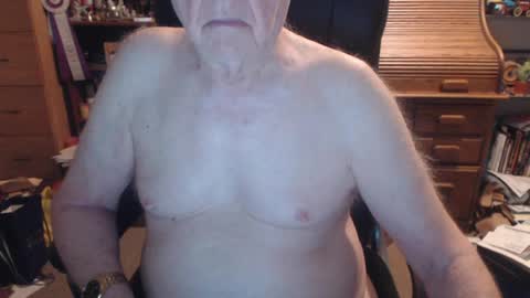 sjbottomboi online show from July 7, 2026, 5:21 am