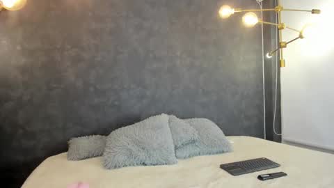 Snapshot of skailyn_angels chatting on December 2, 2025, 11:11 pm SKAILYN ANGELS online show from December 2, 2025, 11:11 pm