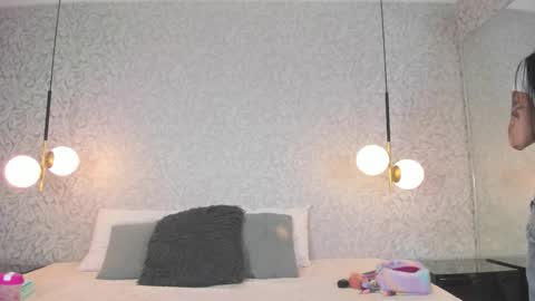 Snapshot of skailyn_angels chatting on February 10, 2026, 6:06 am SKAILYN ANGELS online show from February 10, 2026, 6:06 am