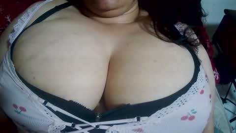 skarkett21 online show from January 13, 2026, 3:23 am