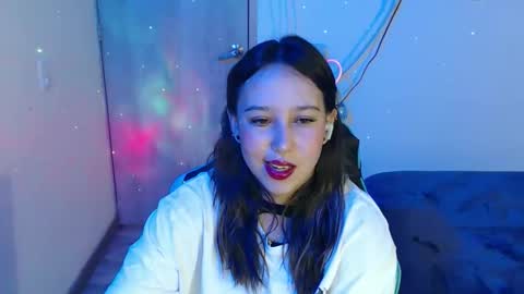 Snapshot of skarlet_adams chatting on January 16, 2026, 11:31 pm Alice online show from January 16, 2026, 11:31 pm