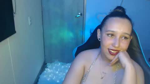 Snapshot of skarlet_adams chatting on February 28, 2026, 12:11 am Alice online show from February 28, 2026, 12:11 am