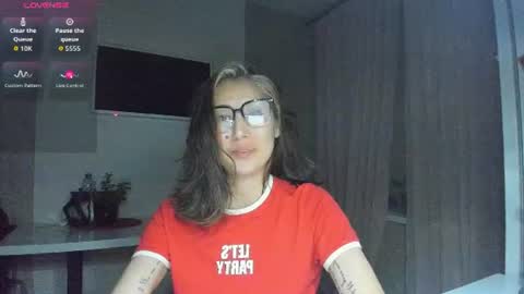 skarlett online show from June 26, 2026, 10:36 pm
