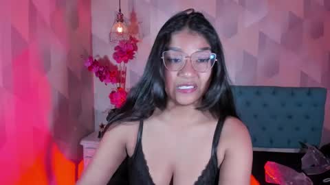 Skarlet online show from October 25, 2025, 11:43 pm