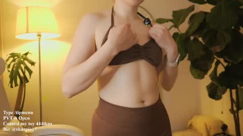 Im Scarlett  ONLINE  5pm-10pm NYC time  online show from April 6, 2026, 10:44 pm