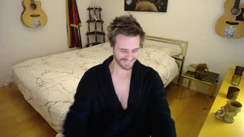 Snapshot of skatejocke chatting on November 7, 2025, 4:40 pm skatejocke online show from November 7, 2025, 4:40 pm