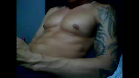 Snapshot of skater19xxx chatting on December 8, 2024, 12:40 am miguel online show from December 8, 2024, 12:40 am