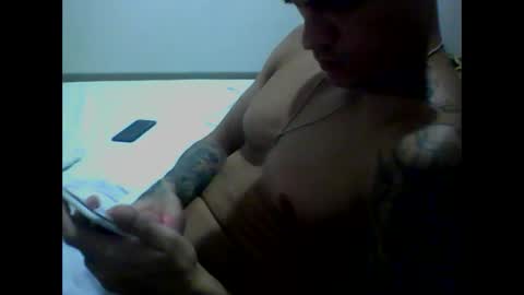 Snapshot of skater19xxx chatting on January 18, 2025, 4:26 am miguel online show from January 18, 2025, 4:26 am