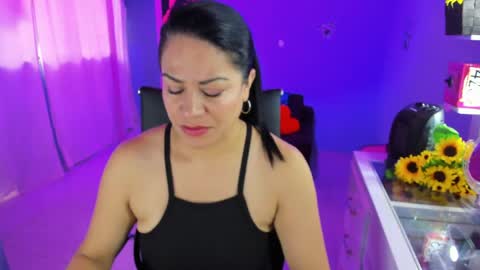 Snapshot of skater_gal chatting on June 9, 2026, 5:46 pm susan ramires online show from June 9, 2026, 5:46 pm