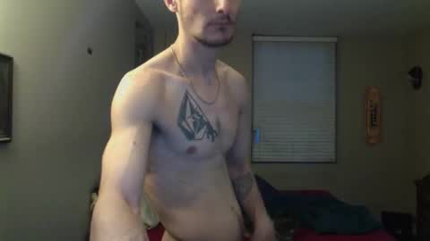 Snapshot of skater_v2 chatting on November 4, 2025, 10:09 pm Christopher online show from November 4, 2025, 10:09 pm