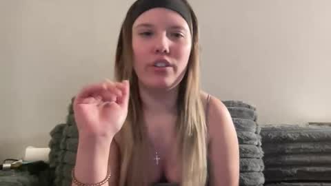 skiimaskabby online show from February 23, 2026, 4:43 am