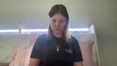 skiimaskabby online show from April 22, 2026, 5:14 pm