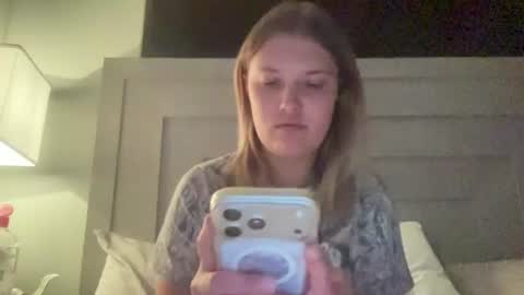 Snapshot of skiimaskabby chatting on June 16, 2026, 4:15 am skiimaskabby online show from June 16, 2026, 4:15 am