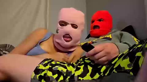 skimaskcouple89108 online show from October 14, 2025, 3:51 am