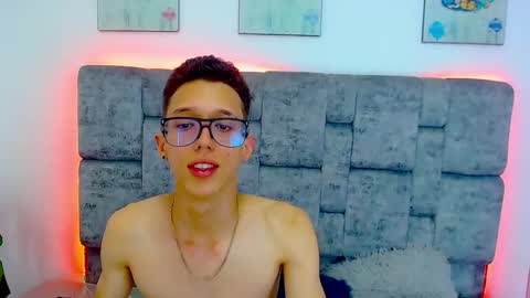 Snapshot of skinny_bigcock20 chatting on February 22, 2025, 11:13 pm skinny_bigcock20 online show from February 22, 2025, 11:13 pm