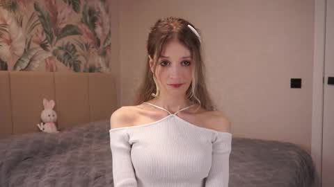 Snapshot of skinny_eve chatting on February 18, 2025, 7:09 pm Emily online show from February 18, 2025, 7:09 pm