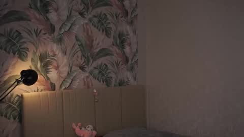 Snapshot of skinny_eve chatting on February 23, 2025, 9:59 pm Emily online show from February 23, 2025, 9:59 pm
