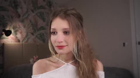 Snapshot of skinny_eve chatting on February 25, 2025, 7:03 pm Emily online show from February 25, 2025, 7:03 pm
