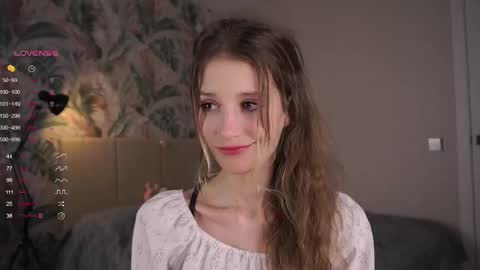 Snapshot of skinny_eve chatting on March 6, 2025, 1:48 am Emily online show from March 6, 2025, 1:48 am