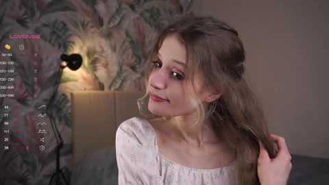 Snapshot of skinny_eve chatting on March 7, 2025, 6:54 pm Emily online show from March 7, 2025, 6:54 pm