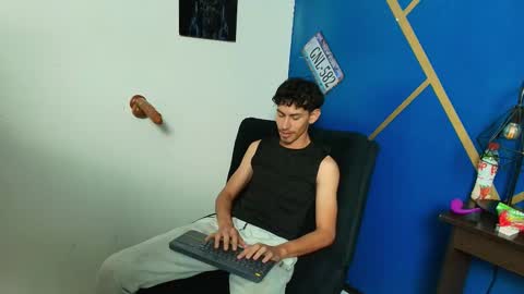 skinny jean  online show from March 24, 2026, 8:58 pm