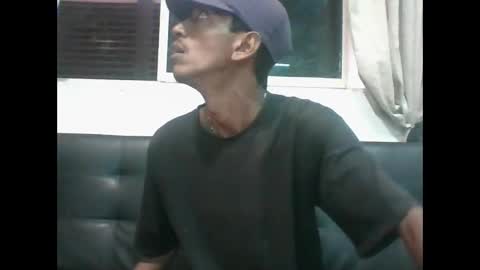 Snapshot of skinny_long_cock chatting on June 10, 2026, 4:01 am Albert online show from June 10, 2026, 4:01 am