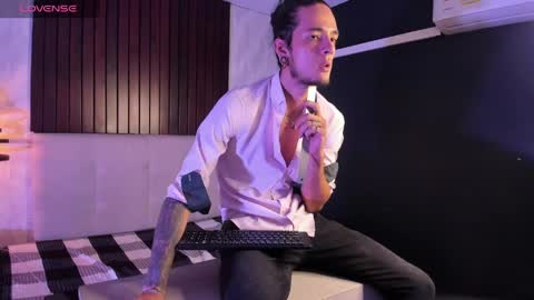 Mac online show from April 16, 2026, 3:35 pm