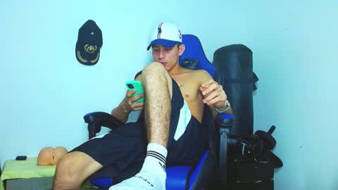 Snapshot of skinny_marked chatting on January 24, 2025, 3:32 am skinny marked online show from January 24, 2025, 3:32 am