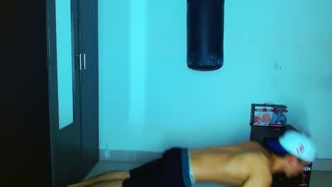 Snapshot of skinny_marked chatting on February 2, 2025, 12:40 am skinny marked online show from February 2, 2025, 12:40 am