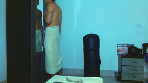 Snapshot of skinny_marked chatting on February 10, 2025, 9:04 pm skinny marked online show from February 10, 2025, 9:04 pm