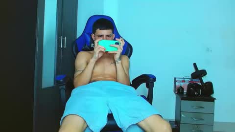 Snapshot of skinny_marked chatting on February 14, 2025, 12:19 am skinny marked online show from February 14, 2025, 12:19 am