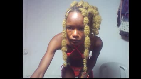 Snapshot of skinnybeauty1 chatting on December 16, 2025, 8:19 am Linda independent model online show from December 16, 2025, 8:19 am