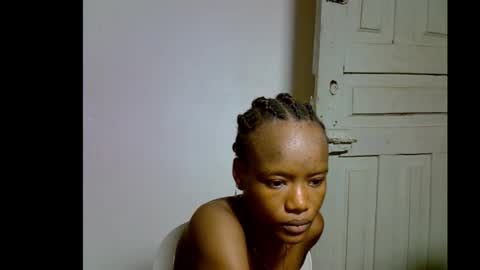 Snapshot of skinnybeauty1 chatting on January 15, 2026, 7:28 pm Linda independent model online show from January 15, 2026, 7:28 pm