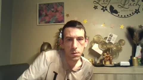 Snapshot of skinnybigcock2 chatting on December 29, 2024, 6:56 am SkinnyBigCock2 online show from December 29, 2024, 6:56 am
