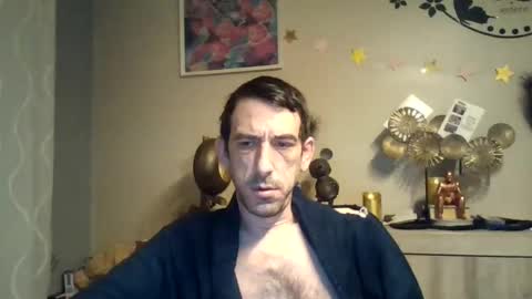 Snapshot of skinnybigcock2 chatting on February 9, 2025, 3:11 am SkinnyBigCock2 online show from February 9, 2025, 3:11 am
