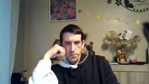 Snapshot of skinnybigcock2 chatting on February 13, 2025, 7:45 am SkinnyBigCock2 online show from February 13, 2025, 7:45 am