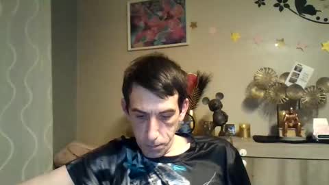 Snapshot of skinnybigcock2 chatting on February 16, 2025, 5:04 am SkinnyBigCock2 online show from February 16, 2025, 5:04 am