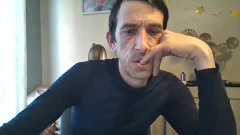 Snapshot of skinnybigcock2 chatting on February 18, 2025, 3:32 pm SkinnyBigCock2 online show from February 18, 2025, 3:32 pm