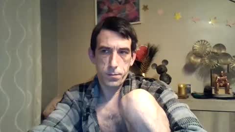Snapshot of skinnybigcock2 chatting on February 23, 2025, 5:23 am SkinnyBigCock2 online show from February 23, 2025, 5:23 am