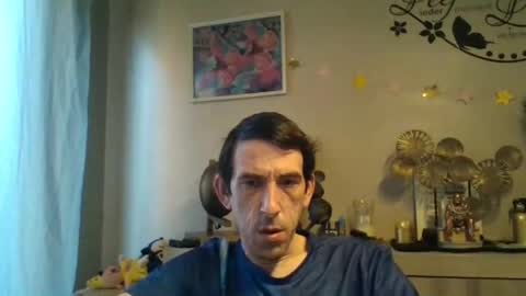 Snapshot of skinnybigcock2 chatting on March 9, 2025, 7:12 am SkinnyBigCock2 online show from March 9, 2025, 7:12 am